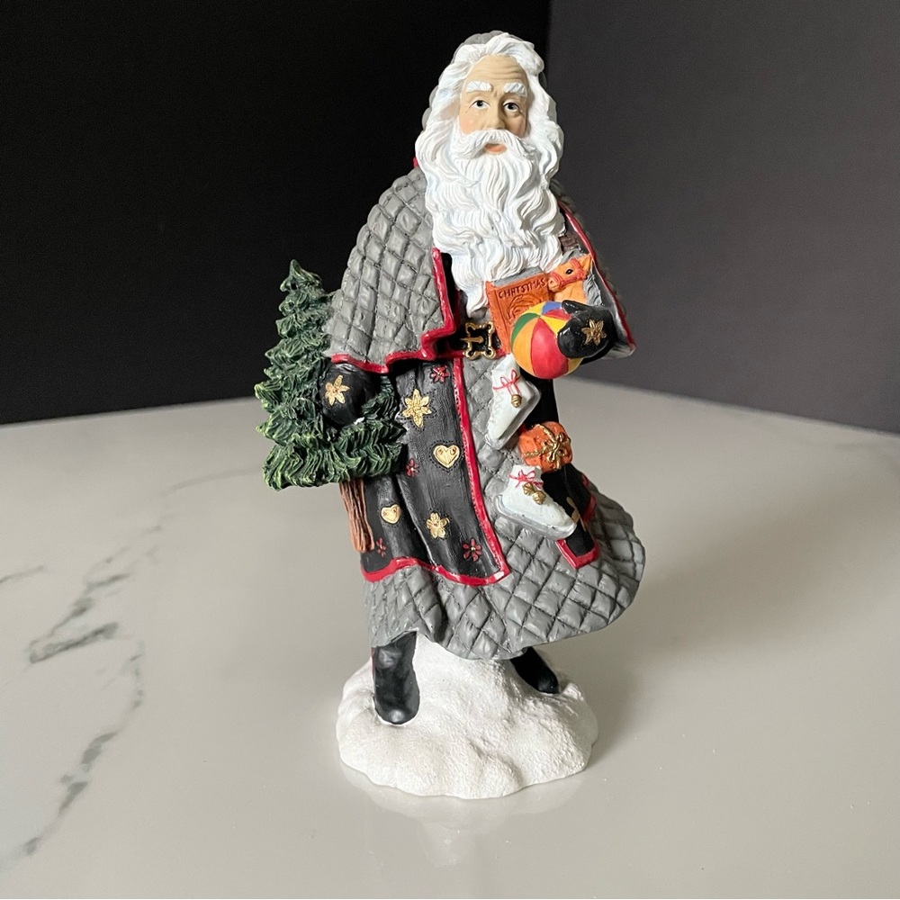 Ukrainian Santa Figurine by Pipka
